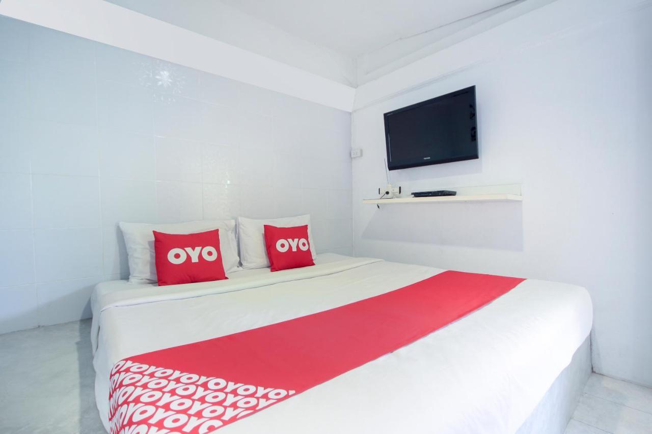 Oyo 1054 Phuket Backpacker Hostel Exterior foto