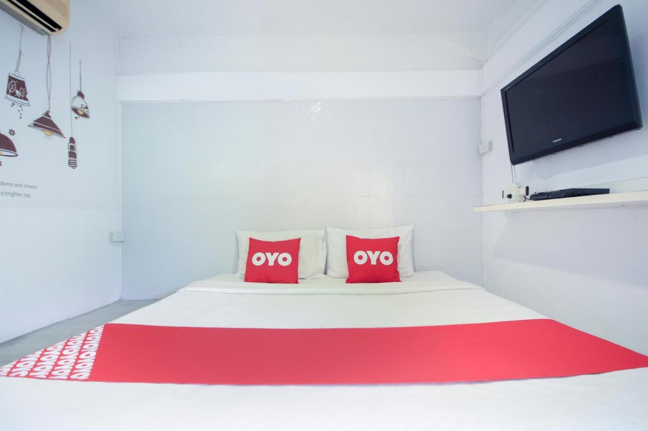 Oyo 1054 Phuket Backpacker Hostel Exterior foto