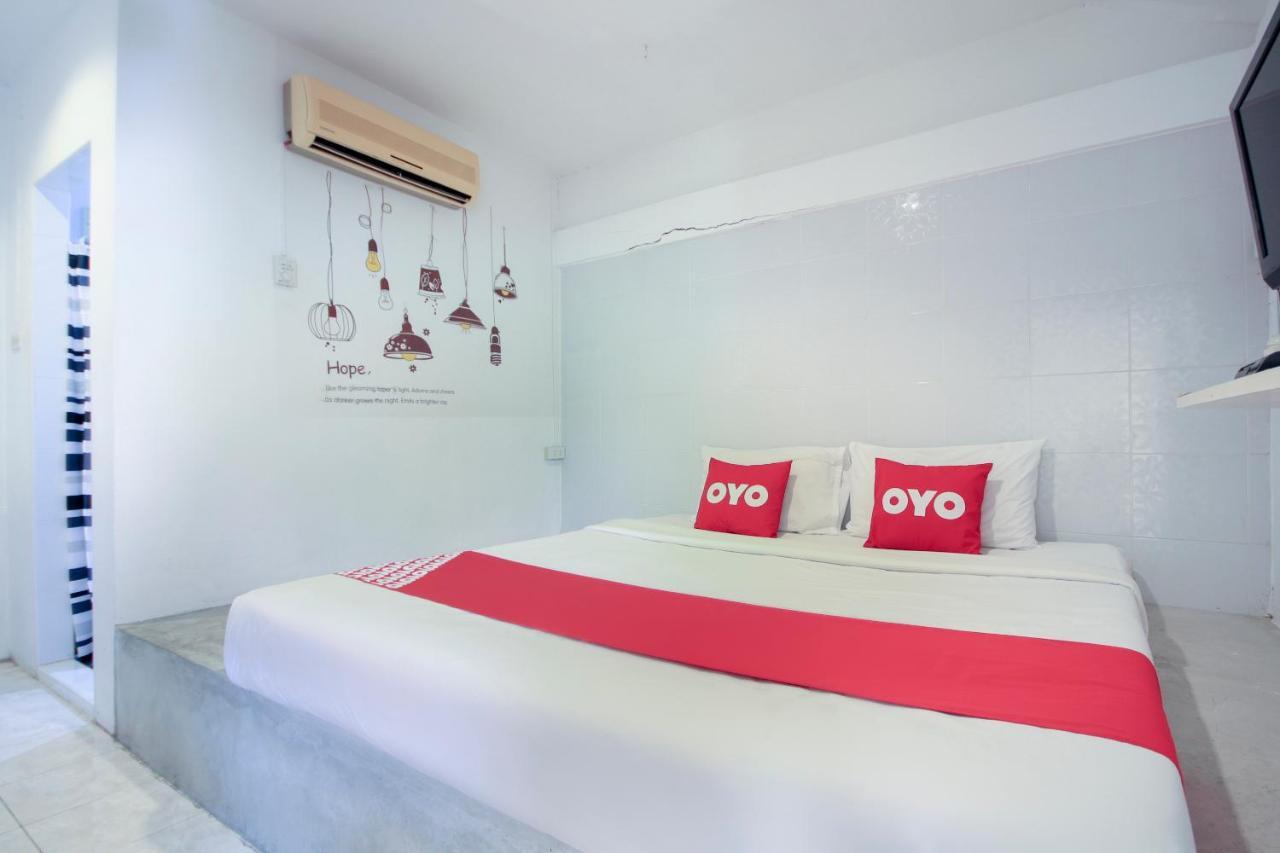 Oyo 1054 Phuket Backpacker Hostel Exterior foto