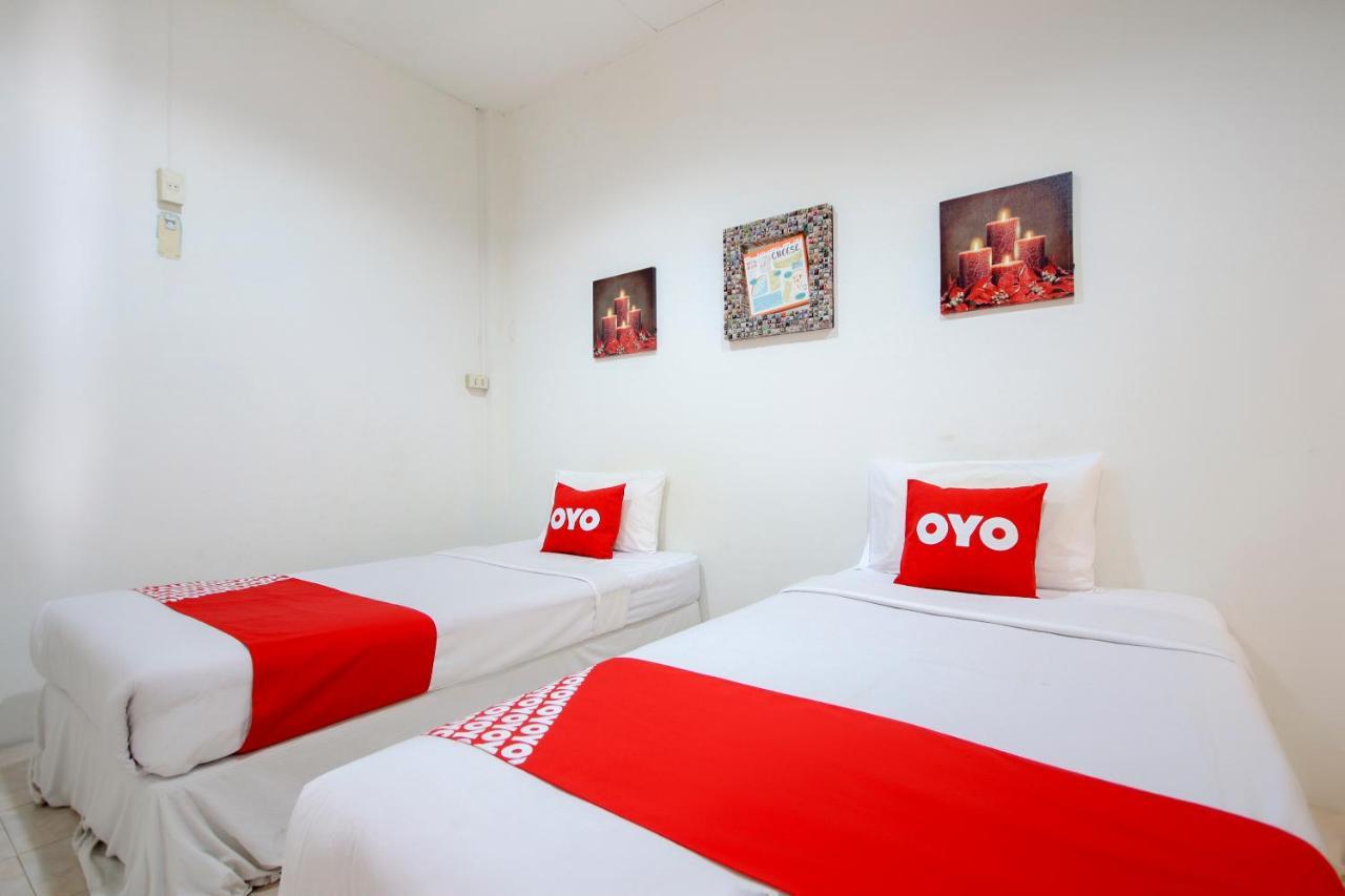 Oyo 1054 Phuket Backpacker Hostel Exterior foto