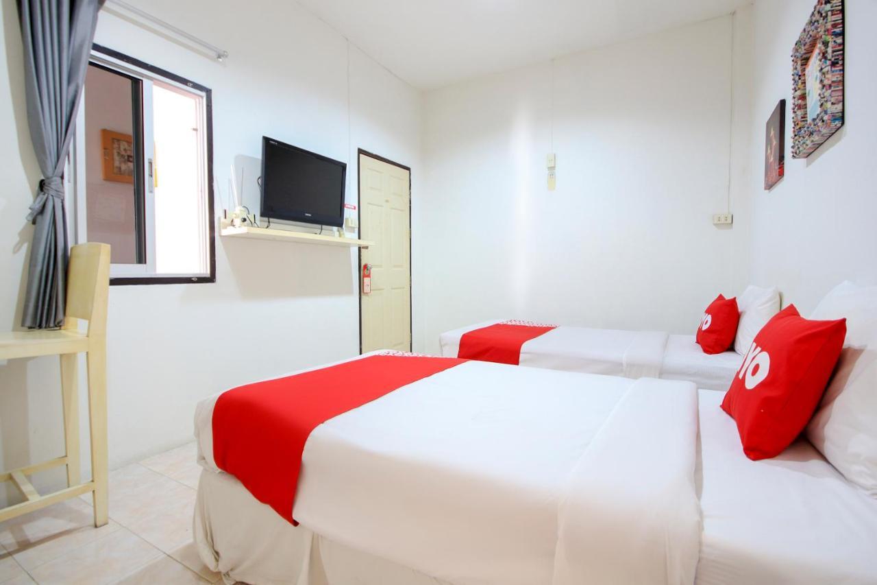 Oyo 1054 Phuket Backpacker Hostel Exterior foto
